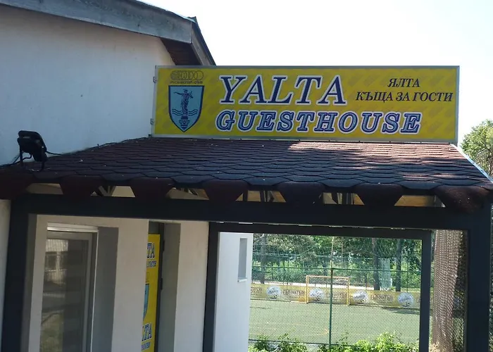 Yalta Guesthouse